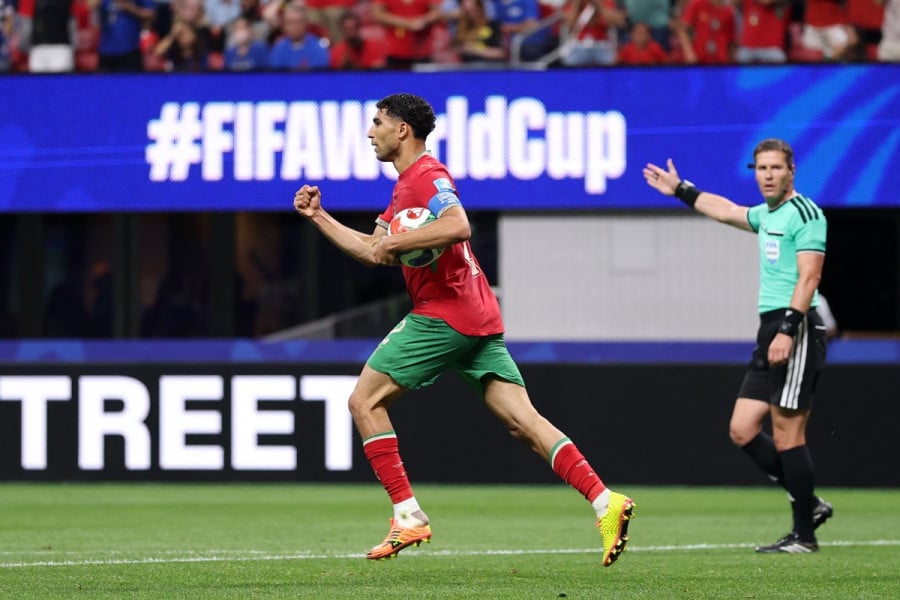 حكيمي يحصل على جائزة أفضل لاعب : خضنا مباراة مجنونة  أمام هايتي