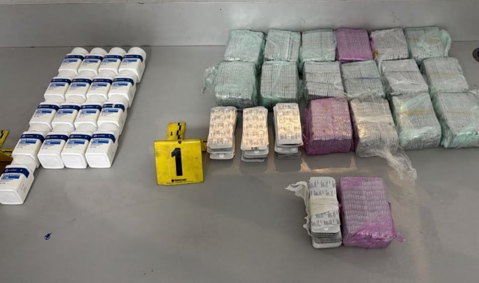 ميناء طنجة المتوسط.. إحباط تهريب 14 ألف قرص طبي مخدر