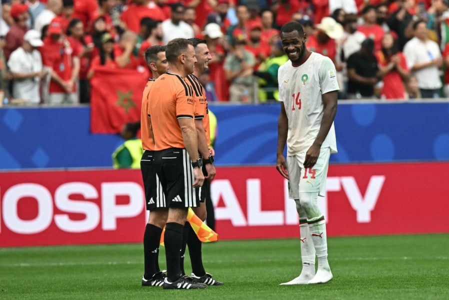 إنجلترا: الدولي المغربي عيسى ديوب ينضم إلى إيبسويتش تاون