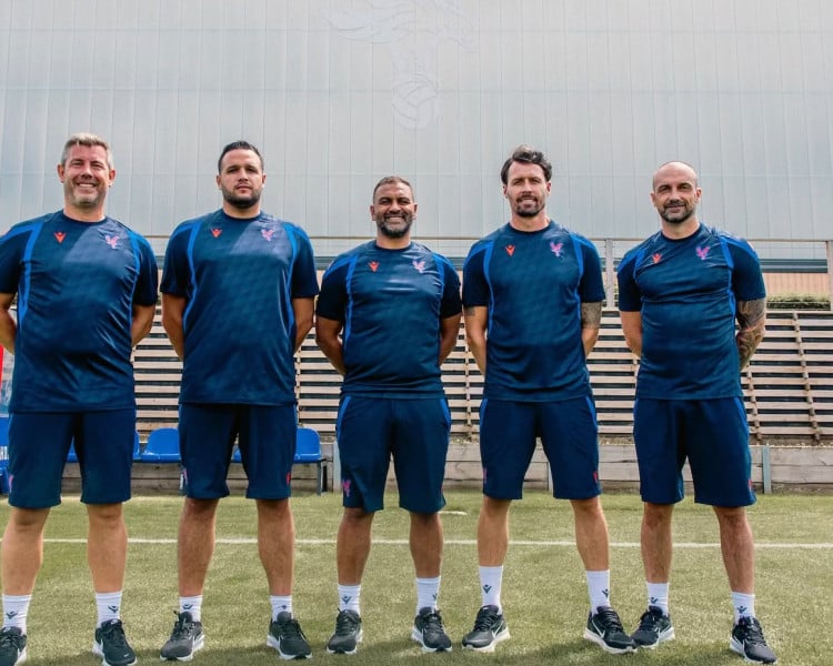 الدوري الإنجليزي.. جمال عليوي يعزز الطاقم التقني لكريستال بالاس