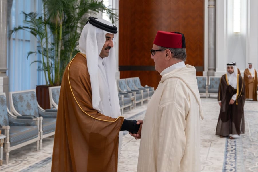 Sur Hautes Instructions Royales, M. Akhannouch représente SM le Roi à la présentation des condoléances à la suite du décès de SA Cheikh Hamad Bin Khalifa Al-Thani