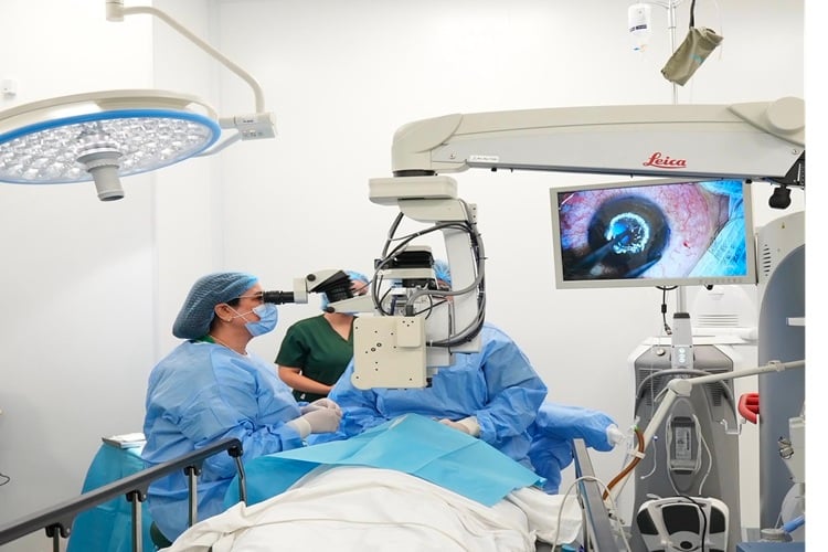 Chirurgie cornéenne : la FM6SS franchit une nouvelle étape avec neuf greffes lamellaires de dernière génération