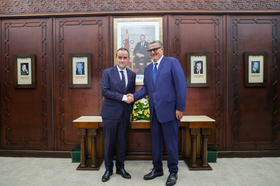 Réunion de Haut Niveau Maroc-France : Aziz Akhannouch s’entretient avec Sébastien Lecornu 