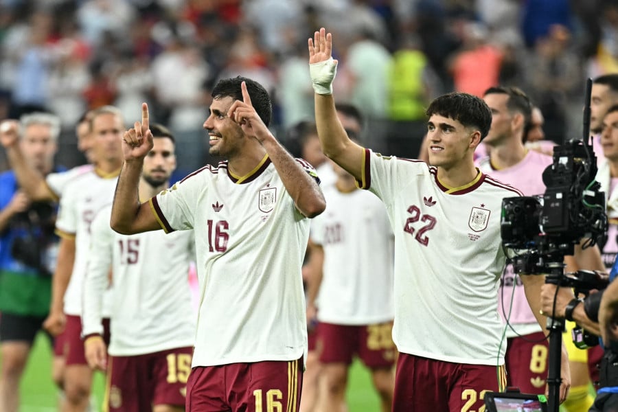 مونديال 2026: دفاع إسبانيا مستعد لإيقاف ميسي "لن يمرّ أحد"