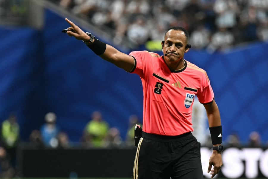 Ismail Elfath se confie à SNRTnews: de Casablanca aux sommets de l’arbitrage mondial