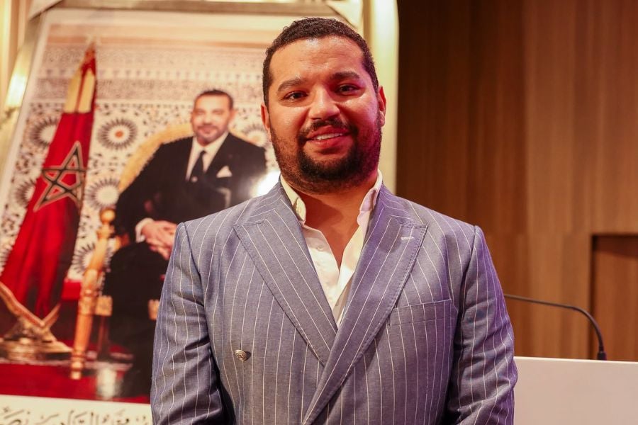 العسري يفتح ملف "الميركاتو".. مدرب أوروغوياني ونجوم سابقون في طريقهم إلى الوداد