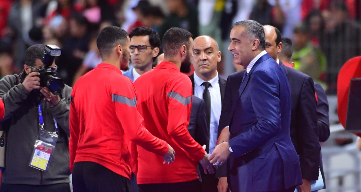 عبد اللطيف الحموشي في لقاء مع لاعبي المنتخب الوطني    تصوير/ رزقو عبد المجيد