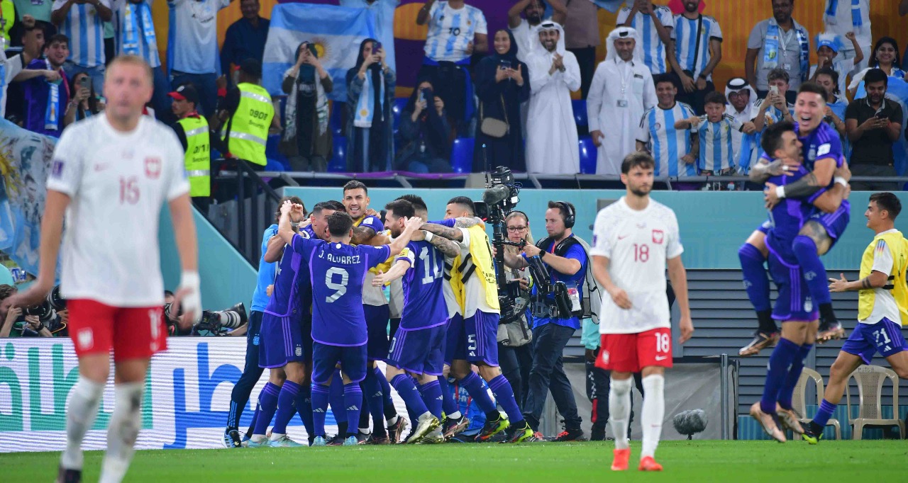 من مباراة الأرجنتين وبولندا    تصوير/ رزقو عبد المجيد 