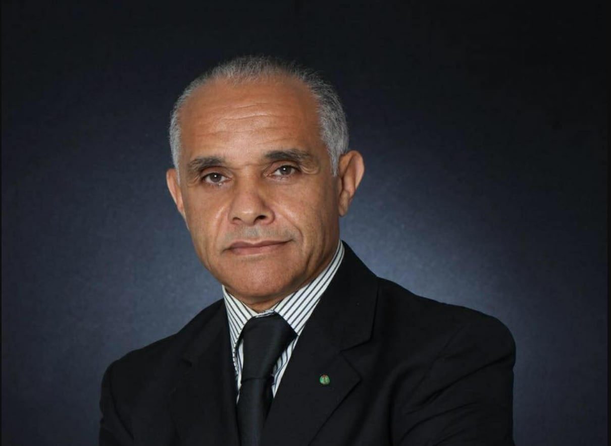 عزيز داودة