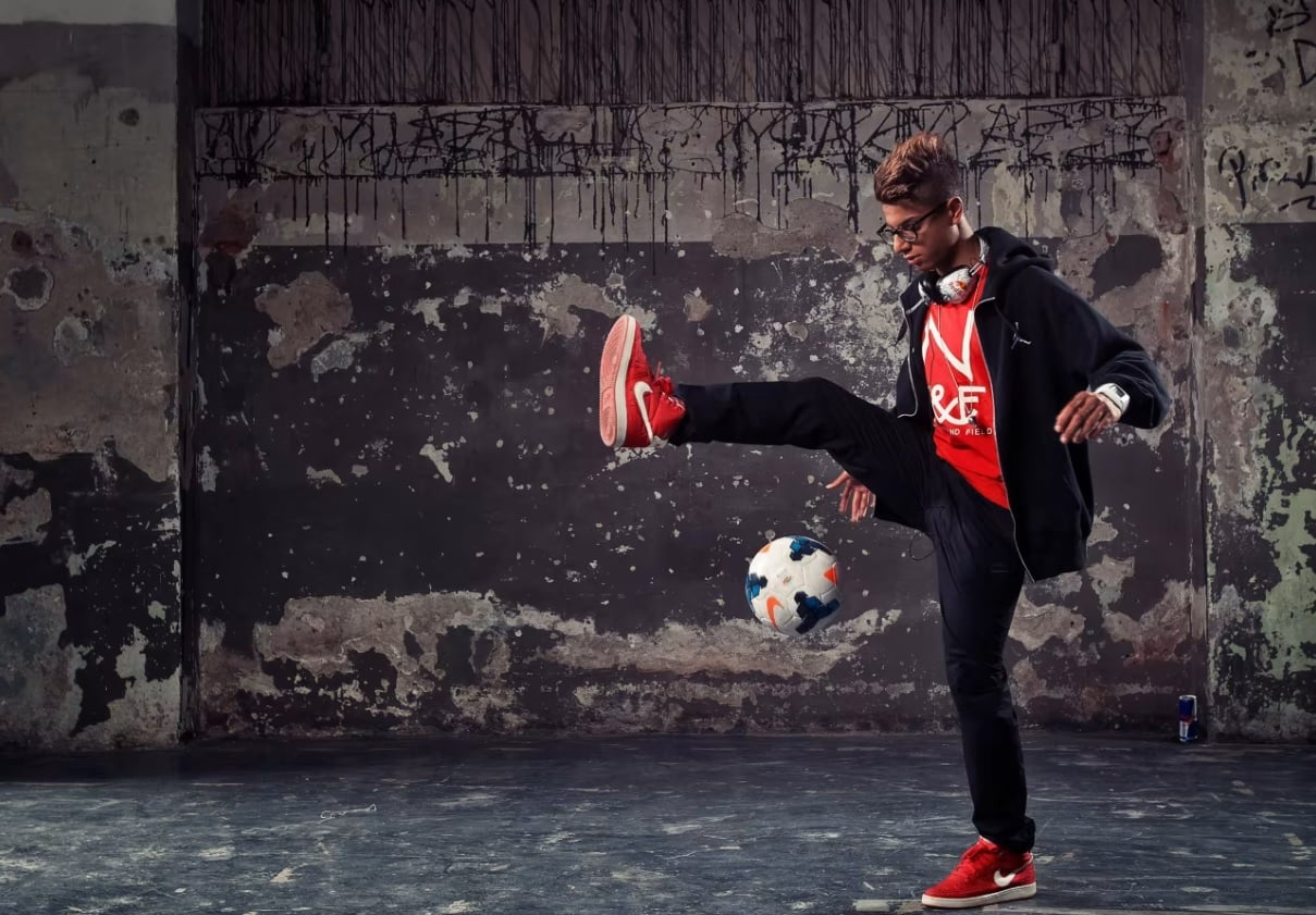 Hachim Mastour