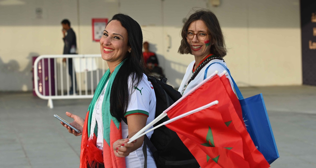 الجمهور المغربي في الطريق لدعم الأسود أمام كندا     تصوير/ رزقو عبد المجيد