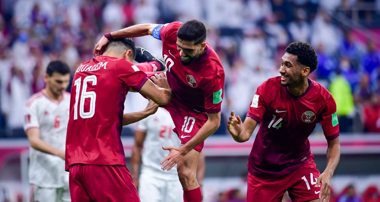 من مباراة المنتخب القطري ونظيره الإماراتي