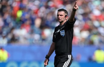  Michael Oliver 