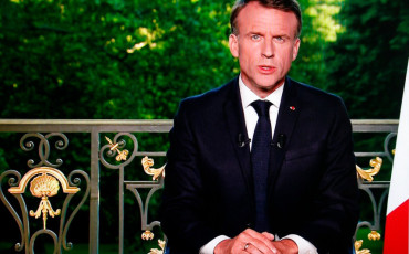 MACRON