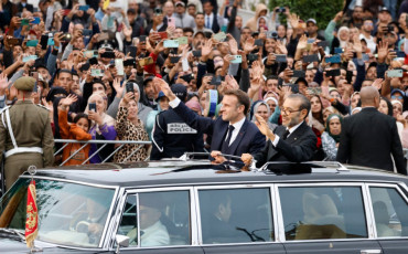 SM LE ROI ET MACRON