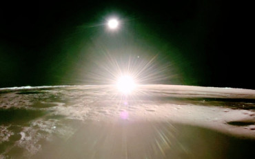 Un coucher de soleil lunaire