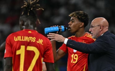 Luis de la Fuente + Lamine Yamal 