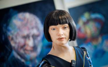 Le robot peintre AI-Da