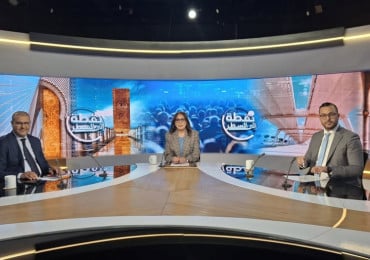 نقطة إلى السطر 