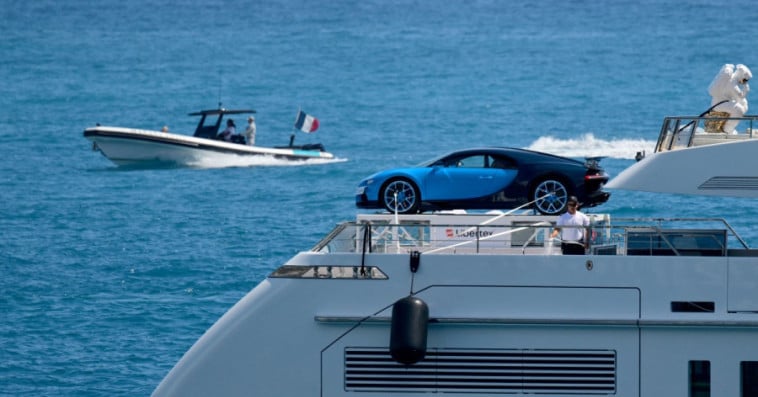 Yacht
