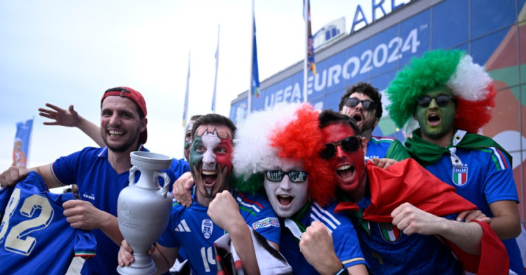 Italy's supporters + Euro 2024