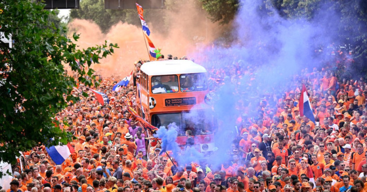 Le bus orange