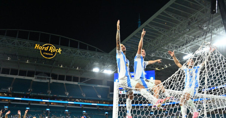 Argentina's players celebrate 