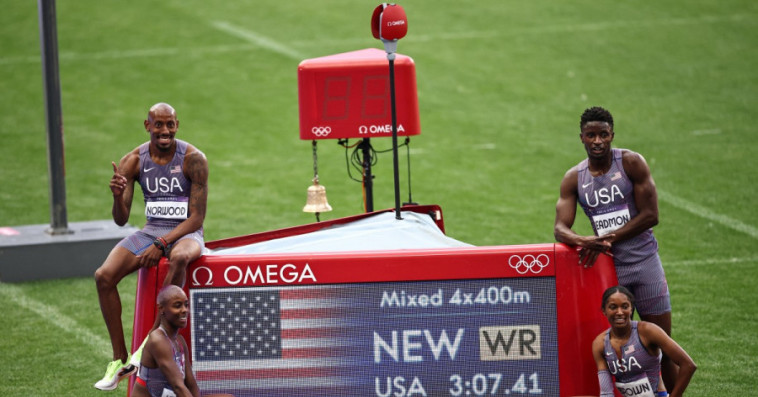usa 4x400m Mixed