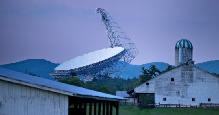 The Green Bank Telescope