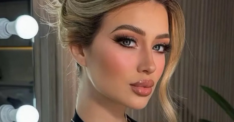 المؤثرة المكسيكية فاليريا ماركيز
