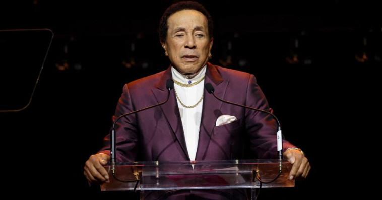  سموكي روبنسون  -  Smokey Robinson