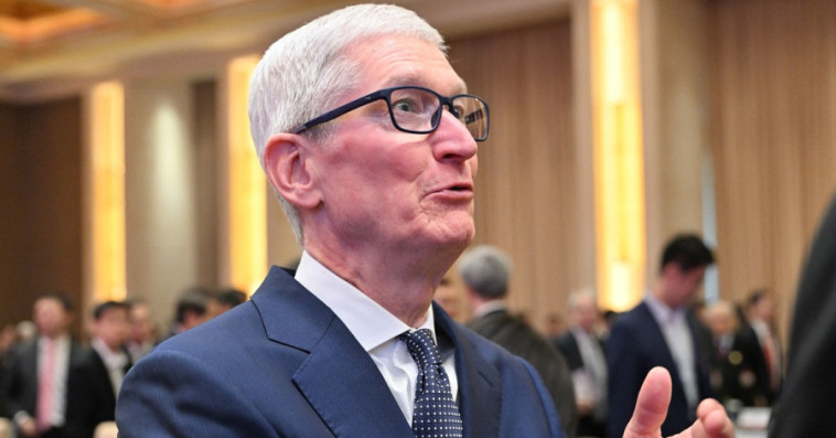 Tim Cook