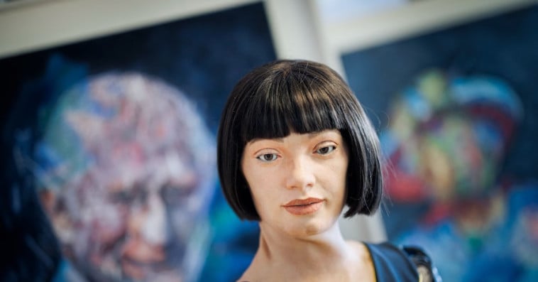 Le robot peintre AI-Da