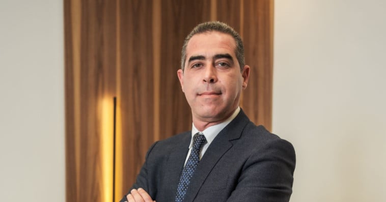 عماد غماد