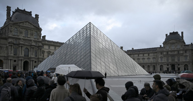 Louvre