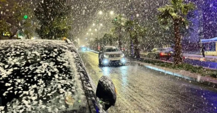تساقطات ثلجية