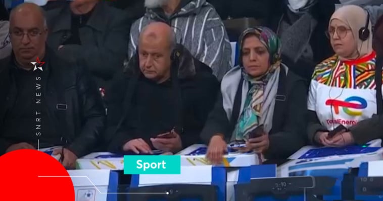 Personnes malvoyantes suivent les matchs de la CAN