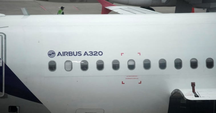 A320