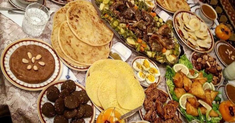 مائدة رمضانية