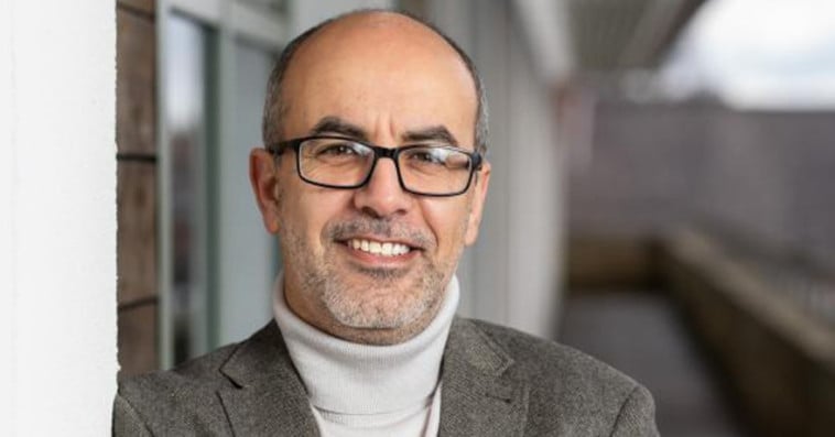 Le professeur marocain Mimoun Azzouz, qui dirige le centre d'innovation en thérapie génique (GTIMC)
